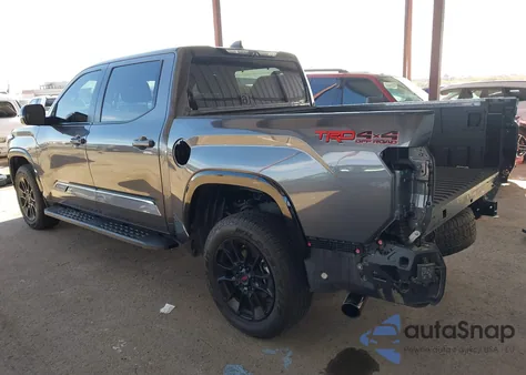 2025 Toyota Tundra Platinum z USA, uszkodzony, nr VIN 5TFWA5DB5SX282842